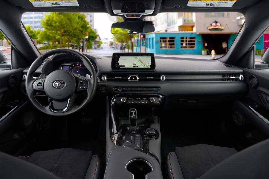 Торпедо Toyota GR Supra 2.0 (A90) 2020 года  (NA) (фото 39 из 40)